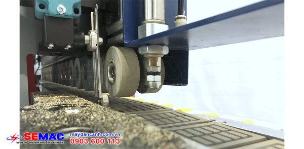 Cảm biến phôi - công tắc hành trình máy dán noline