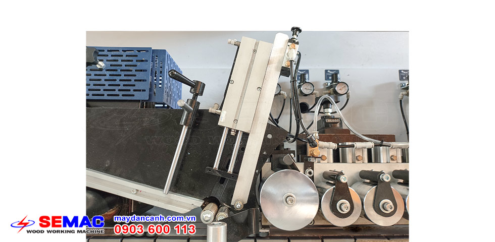 cum-cap-nep-l-may-dan-canh-khung-bao Cụm cạp nẹp L máy dán cạnh khung bao | Quốc Duy