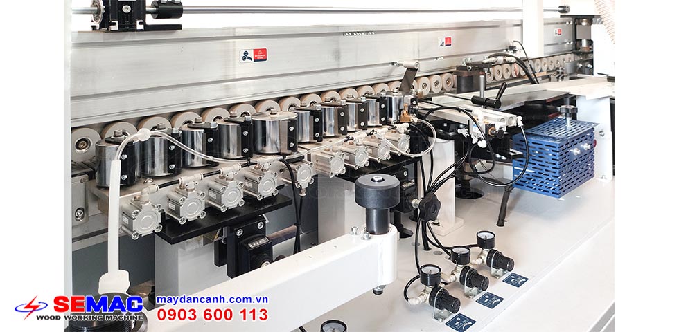 cum-lan-keo-ep-nep-l-may-dan-canh Cụm lăn keo ép nẹp L máy dán cạnh | Quốc Duy