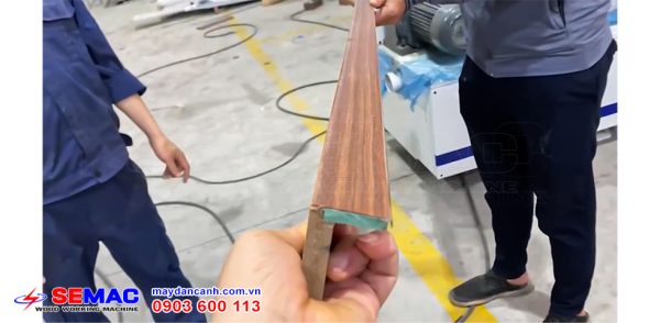 Máy dán cạnh khung bao | Quốc Duy